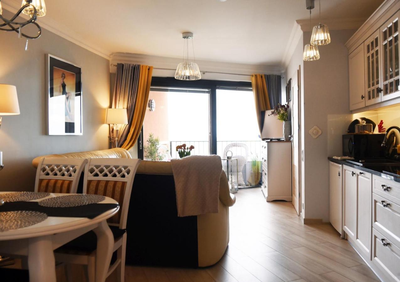 Apartament Kalifornia ミエンジズドロイェ エクステリア 写真